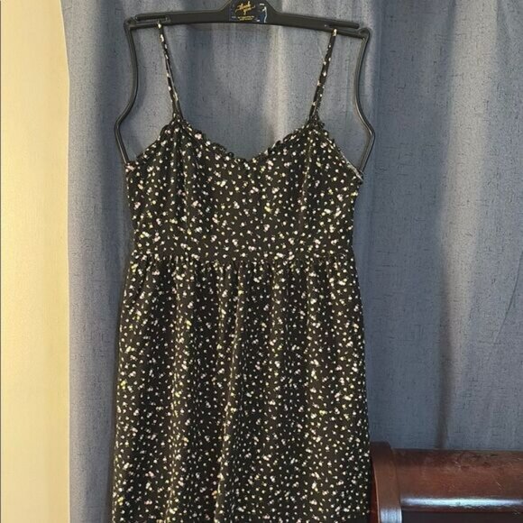 H&M Black Midi Sundress with Spaghetti Straps and Sweetheart Neckline size M - Picture 1 of 5
